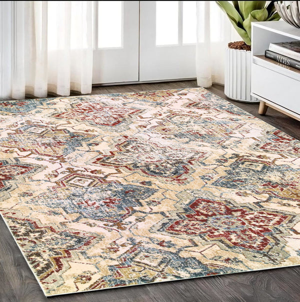 Homeroots 4' Ivory And Gold Oriental Area Rug - Elegant Power Loom Design For Warmth And Style In Any Space 5' X 8' Polypropylene,Polyester 575546