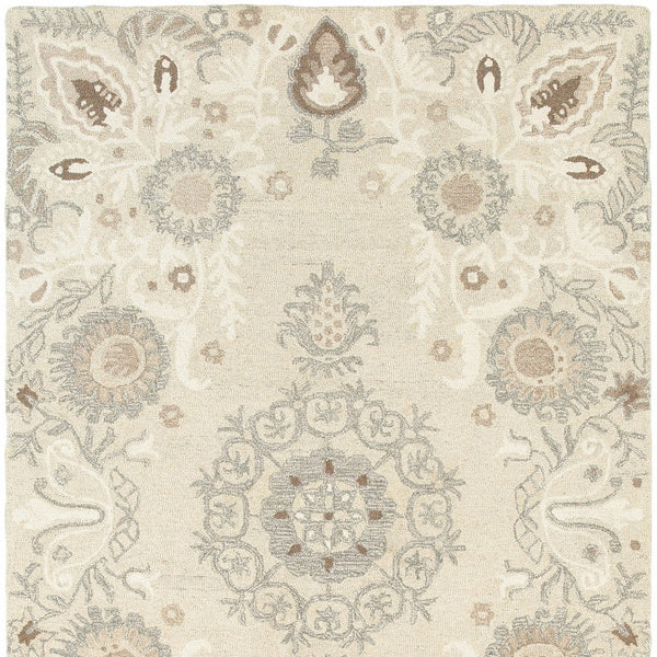 Homeroots 4' Sand Wool Floral Hand Tufted Area Rug - Elevate Your Living Space With Elegant Design And Comfort 4' X 6' Wool 575548
