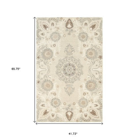 Homeroots 4' Sand Wool Floral Hand Tufted Area Rug - Elevate Your Living Space With Elegant Design And Comfort 4' X 6' Wool 575548