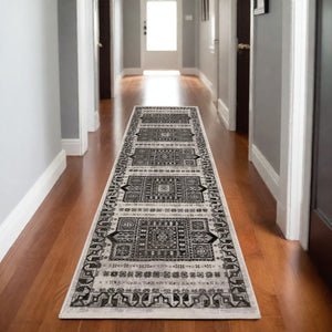 Homeroots 5' Ivory Oriental Area Rug With Charcoal Design And Fringe - Stain Resistant, Stylish Home Decor 8' Runner Polyester 575622