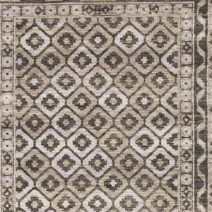 Homeroots 3' Gray Diamond Area Rug With Fringe - Stylish Stain-resistant Design For Home Décor & Comfort 8' Runner Polyester 575624