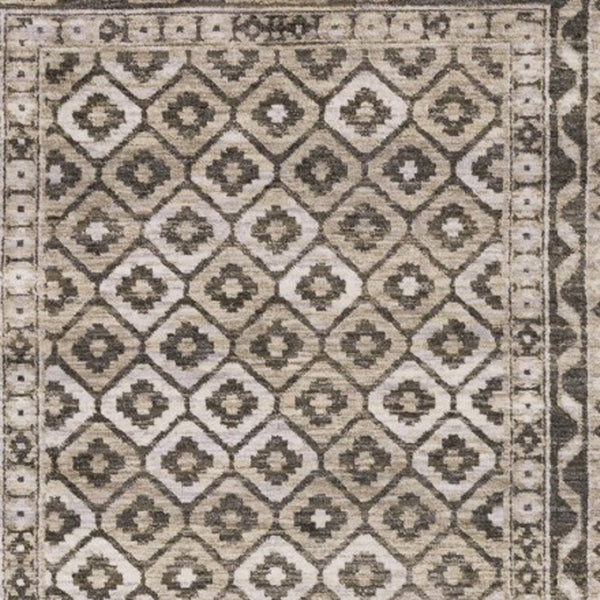 Homeroots 3' Gray Diamond Area Rug With Fringe - Stylish Stain-resistant Design For Home Décor & Comfort 8' Runner Polyester 575624