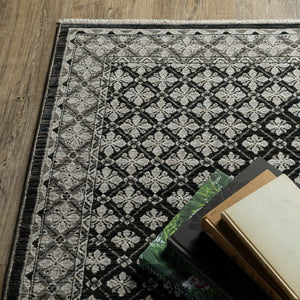 HomeRoots 5' Modern Black and Gray Diamond Area Rug with Stylish Fringe for Durable, Cozy Living Spaces 8' Runner 575625