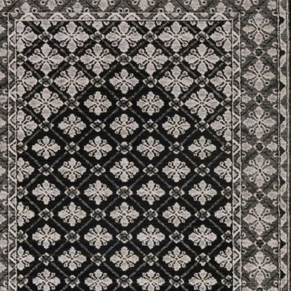 HomeRoots 5' Modern Black and Gray Diamond Area Rug with Stylish Fringe for Durable, Cozy Living Spaces 8' Runner 575625