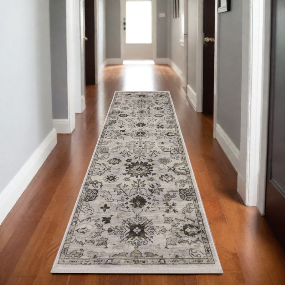 HomeRoots 5' Elegant Ivory and Gray Oriental Area Rug – Timeless Design, Stain-Resistant, Durable Fringe Finish 8' Runner 575628