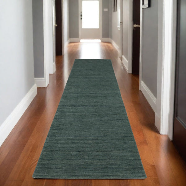 HomeRoots 5' Hand-Tufted Wool Area Rug in Teal and Blue - Cozy, Durable Design for Any Room or Space 8' Runner 575658