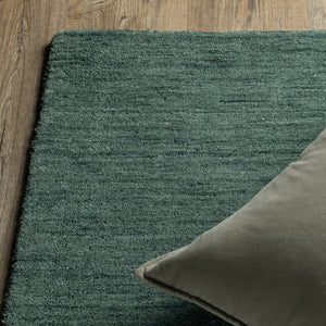 HomeRoots 5' Hand-Tufted Wool Area Rug in Teal and Blue - Cozy, Durable Design for Any Room or Space 8' Runner 575658