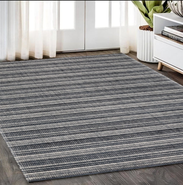Homeroots 5' Ivory Striped Hand-tufted Area Rug - Add Elegant Texture And Style To Enhance Your Home Decor 5' X 8' Wool Blend 575674