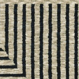 Homeroots 5' Beige Geometric Area Rug With Fringe - Stylish, Stain-resistant Design For Cozy Home Decor 3' X 5' Polyester 575686