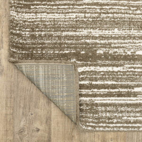 Homeroots 5' Distressed Brown Striped Area Rug – Stylish, Stain-resistant Comfort For Family Spaces & Pets 8' Runner Polyester 575706