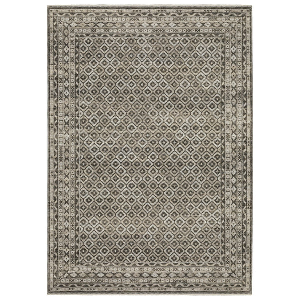 Homeroots 3' Gray Diamond Area Rug With Fringe - Stylish Stain-resistant Design For Home Décor & Comfort 5' X 8' Polyester 575746