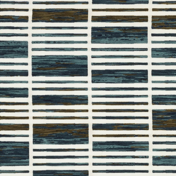 Homeroots 3' Stylish Ivory Geometric Area Rug – Stain Resistant, Soft Texture For Elegant Home Decor Enhancement 7' X 10' Polypropylene,Polyester 575764