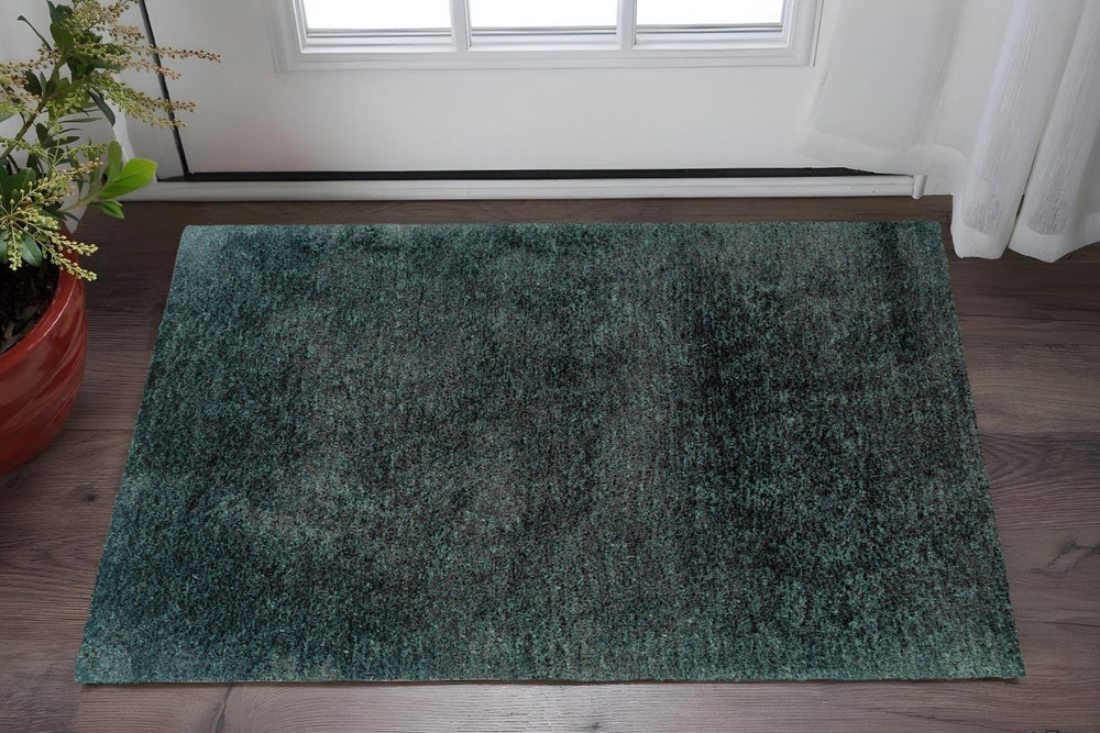 HomeRoots 5' Charcoal Shag Area Rug - Hand-Tufted Plush Design with Cotton Backing for Luxurious Comfort and Durability 3' X 5' 575780