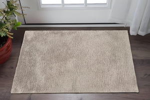 Homeroots 5' Luxurious Ivory Shag Hand-tufted Area Rug – Soft, Stain-resistant Comfort For Any Space 3' X 5' Polyester 575787