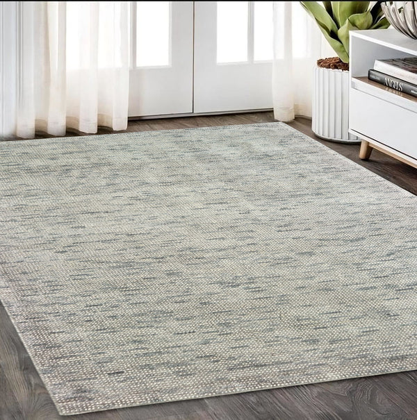 Homeroots 5' Hand Tufted Area Rug In Blue And Teal - Enhance Your Space With Comfort And Style Today! 5' X 8' Wool Blend 575857