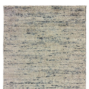 Homeroots 5' Hand Tufted Area Rug In Blue And Teal - Enhance Your Space With Comfort And Style Today! 8' Runner Wool Blend 575859