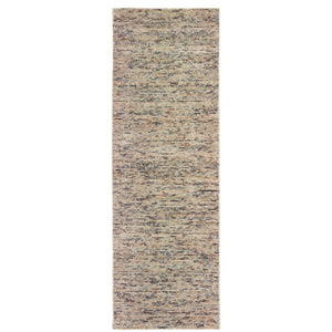 HomeRoots 5' Hand-Tufted Area Rug in Rich Blue and Teal Hues: Plush Comfort and Modern Style for Any Room Ivory/ Sand 575868