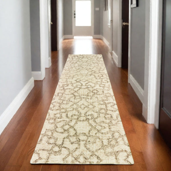 HomeRoots 5' Hand-Tufted Wool Area Rug in Tan and Ivory - Elegant Geometric Design for Any Living Space 8' Runner 575874