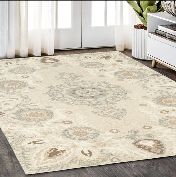 Homeroots 4' Sand Wool Floral Hand Tufted Area Rug - Elevate Your Living Space With Elegant Design And Comfort 5' X 8' Wool 575973