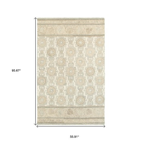 Homeroots 4' Elegant Hand-tufted Wool Floral Area Rug In Ash Gray - Perfect For Enhancing Your Living Space 5' X 8' Wool 575977