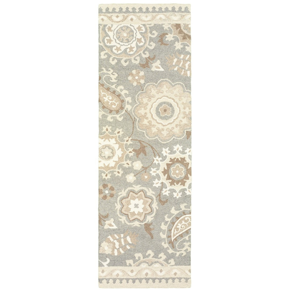 HomeRoots 4' Elegant Gray and Sand Floral Hand-Tufted Wool Area Rug for Timeless Home Décor and Comfort 8' Runner 575980