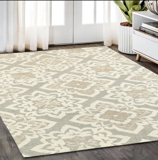 Homeroots 4' Stylish Gray Wool Geometric Hand-tufted Area Rug For Cozy Home Décor And Warmth 5' X 8' Wool 575981