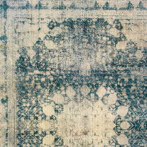Homeroots 4' Ivory Oriental Area Rug – Distressed Design For A Timeless Touch In Any Home Décor Space 8' X 11' Polypropylene,Polyester 576050