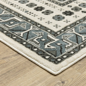 Homeroots 3' Gray Medallion Area Rug - Stylish, Stain-resistant, Perfect For Kids And Pets, Elevate Your Space! 8' X 11' Polypropylene,Polyester 576130