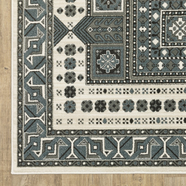 Homeroots 3' Gray Medallion Area Rug - Stylish, Stain-resistant, Perfect For Kids And Pets, Elevate Your Space! 8' X 11' Polypropylene,Polyester 576130