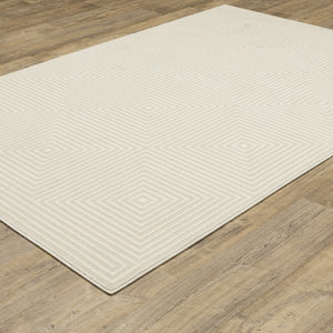 Homeroots 3' Stylish Ivory Geometric Power Loom Area Rug - Perfect For Homes With Kids And Pets, Stain Resistant 8' X 11' Polypropylene,Polyester 576133