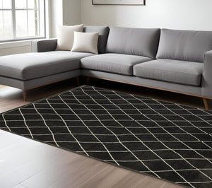 Homeroots 3' Charcoal And Ivory Trellis Area Rug - Stylish, Stain-resistant Design For Modern Home Decor 8' X 11' Polypropylene,Polyester 576141