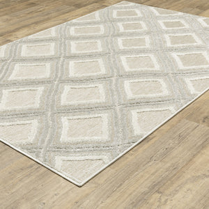 Homeroots 3' Gray Diamond Area Rug - Stain Resistant, Stylish Design Perfect For Homes With Kids And Pets 8' X 11' Polypropylene 576142