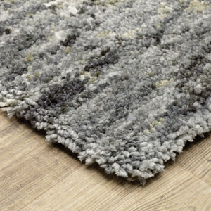 Homeroots 4' Cozy Gray Abstract Shag Area Rug - Soft, Stain-resistant Design Perfect For Modern Homes 5' X 8' Polyester 576250