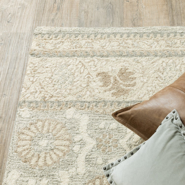 Homeroots 4' Elegant Hand-tufted Wool Floral Area Rug In Ash Gray - Perfect For Enhancing Your Living Space 10' X 13' Wool 576299