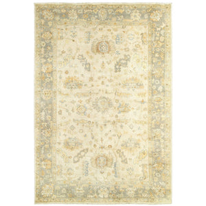 HomeRoots 6' Hand-Knotted Wool Oriental Area Rug in Beige and Gray – Timeless Elegance for Any Space 9' X 12' 576368