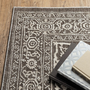 Homeroots 5' Ivory And Gold Oriental Area Rug - Stain Resistant, Stylish Design For Any Home Decor 10' X 13' Polyester 576396