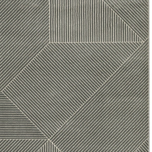 Homeroots 3' Gray Geometric Area Rug - Stylish, Stain-resistant Design For Modern Homes And Cozy Spaces 10' X 13' Polypropylene,Polyester 576434