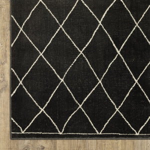 Homeroots 3' Charcoal And Ivory Trellis Area Rug - Stylish, Stain-resistant Design For Modern Home Decor 10' X 13' Polypropylene,Polyester 576438