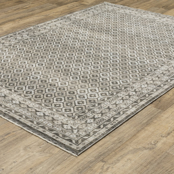 Homeroots 3' Gray Diamond Area Rug With Fringe - Stylish Stain-resistant Design For Home Décor & Comfort 8' X 11' Polyester 576448