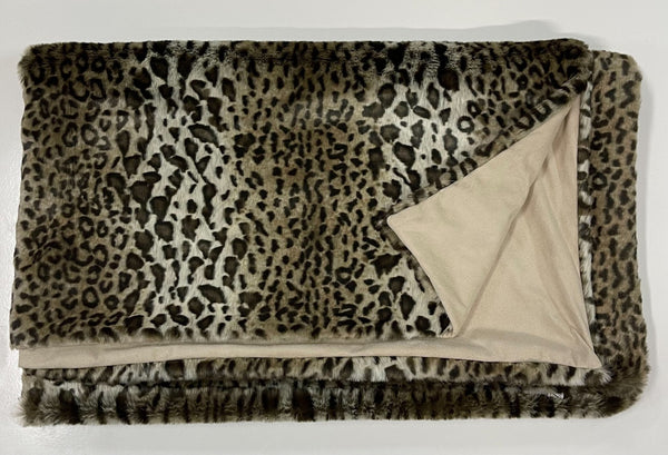 HomeRoots 60" Leopard Faux Fur Throw Blanket - Luxurious Brown & Dark Brown Design for Cozy Elegance at Home 576541