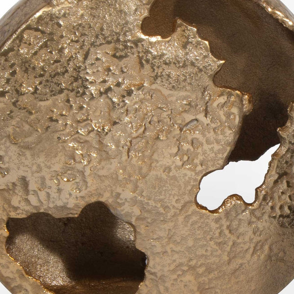 Homeroots 12" Gold Hammered Round Aluminum Table Vase - Elegant Home Decor Accent For Floral Arrangements  Aluminum 576748