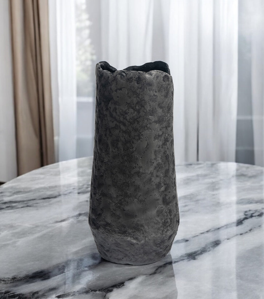 Homeroots 14" Gray Hammered Cylinder Aluminum Table Vase - Modern Decor Accent For Stunning Home Interiors  Aluminum 576752