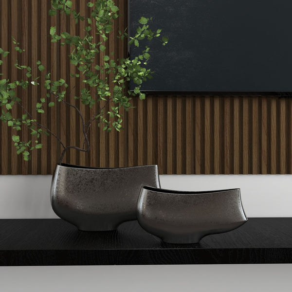 Homeroots 7" Nickel Aluminum Table Vase - Elegant Modern Centerpiece With Distressed Finish For Any Décor  Aluminum 576779