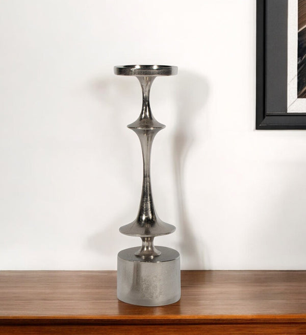 Homeroots 18" Silver Distressed Geometric Metal Tabletop Candle Holder – Chic Accent For Modern Home Decor   576822