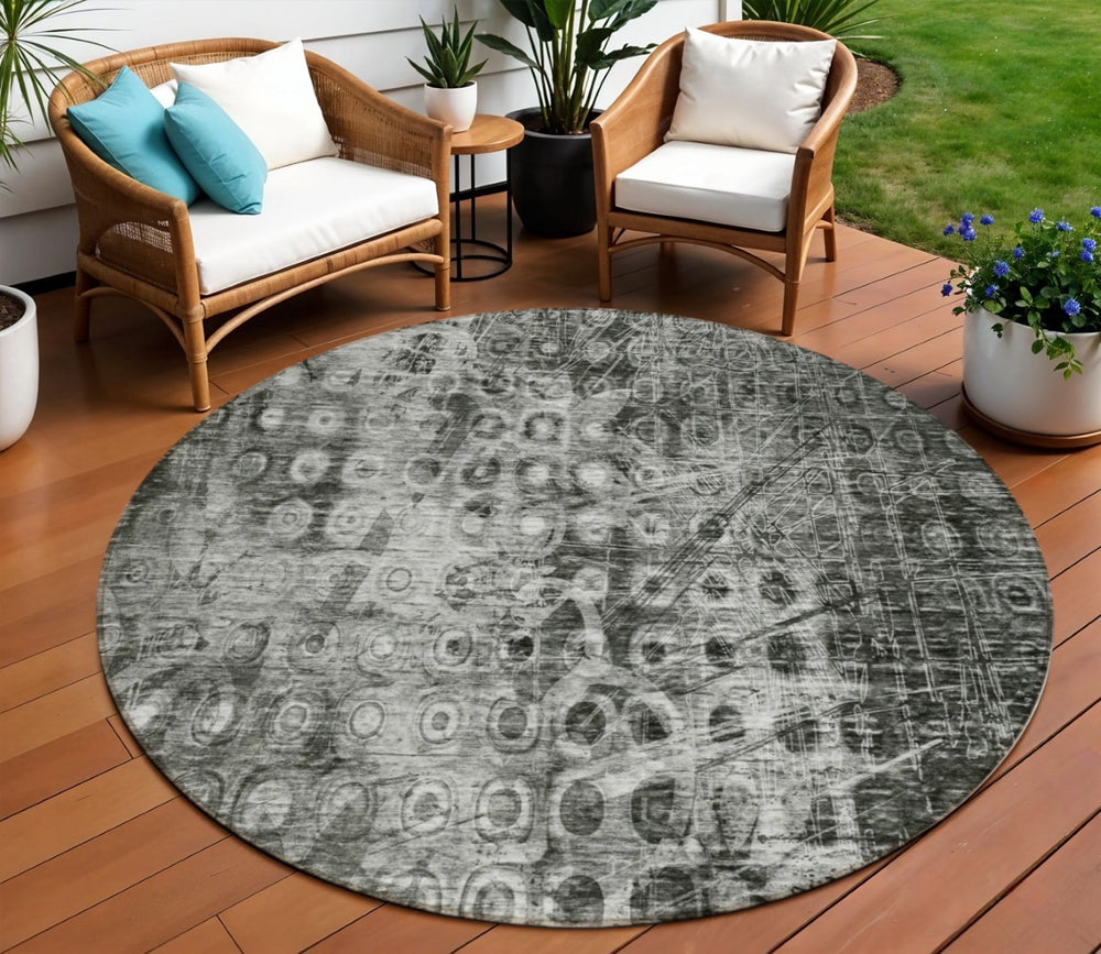 HomeRoots 5' Charcoal Ikat Washable Area Rug - Stylish, Durable Design for Indoor & Outdoor Spaces, Easy Care 8' Round 576979