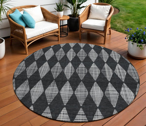 Homeroots 3' Beige Geometric Washable Indoor Outdoor Area Rug For Versatile Style In Any High Traffic Space 8' Round Polyester 577033