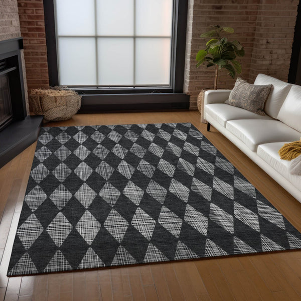 Homeroots 3' Beige Geometric Washable Indoor Outdoor Area Rug For Versatile Style In Any High Traffic Space 10' X 14' Polyester 577036