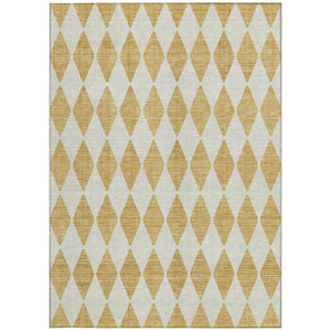 Homeroots 3' Beige Geometric Washable Indoor Outdoor Area Rug For Versatile Style In Any High Traffic Space 5' X 8' Polyester 577038