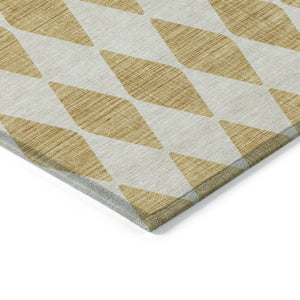 Homeroots 3' Beige Geometric Washable Indoor Outdoor Area Rug For Versatile Style In Any High Traffic Space 5' X 8' Polyester 577038