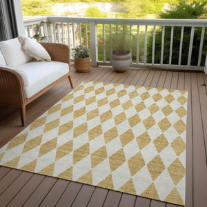 Homeroots 3' Beige Geometric Washable Indoor Outdoor Area Rug For Versatile Style In Any High Traffic Space 10' X 14' Polyester 577042